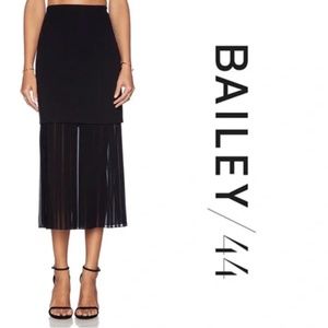 NWT! Bailey 44 "Nairobi" skirt with sheer chiffon bottom. Size S.